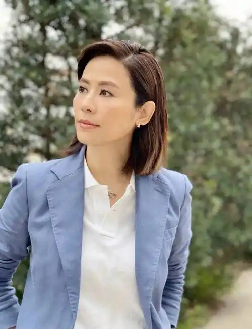 香港女星再被传与古天乐秘婚,搞笑回应有给家用,曾被羞辱年纪大_宣萱