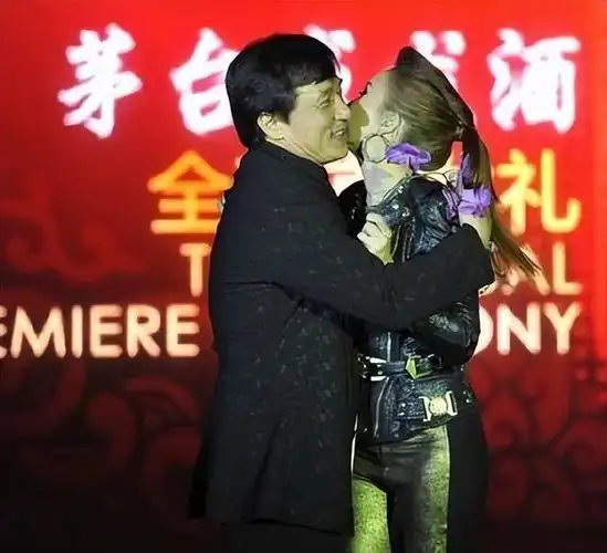 范冰冰超主动,章子怡被横抱起来|李冰冰_网易订阅