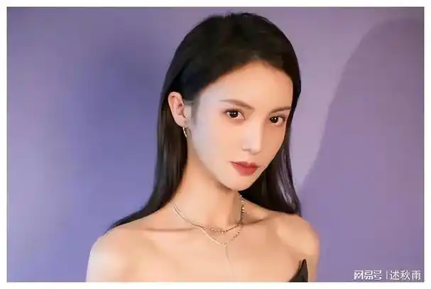 某男子谎称怀了王一博孩子金晨和黑料男演员隐婚世界太疯狂