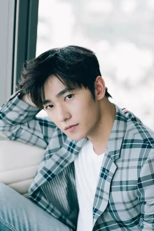 杨洋雅痞帅气发布会图片,明星,高清,帅气,发布会,杨洋,雅痞,帅哥,儒雅