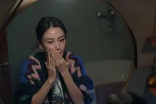 杨颖新剧中卸妆后以素颜示人,她铁了心要提升自己的演技!