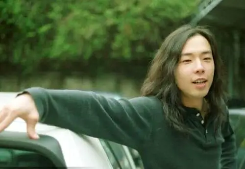 图黄贯中长发发型个性足昔日爆肺摇滚王惨败我是歌手