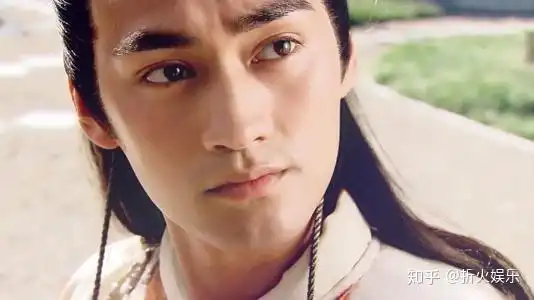 张歆艺晒老公和儿子照片,袁弘颜值回归,网友却吐槽发际线高