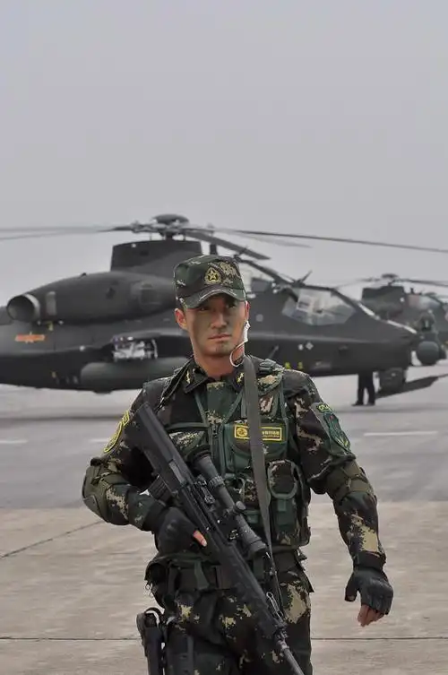 男星影视军装照盘点,谁最符合你心中军人的形象? zt