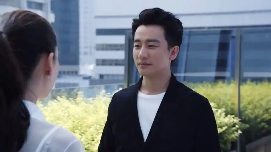 电视剧创业时代[超话]# #黄轩[超话]# 郭鑫年不愿意让那蓝出庭作证