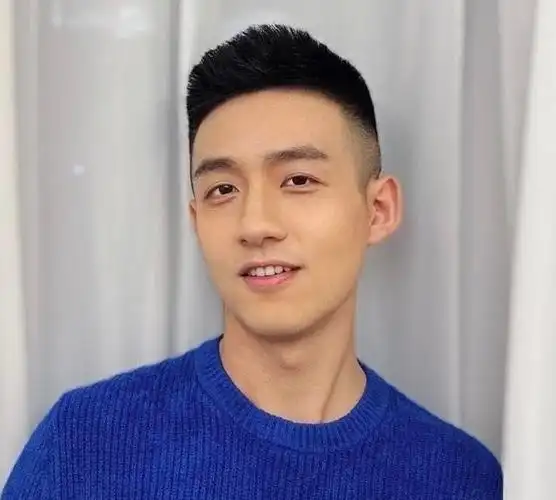 炎热六月 男生清凉短发 帅气干净-男生短发-帅哥发型网