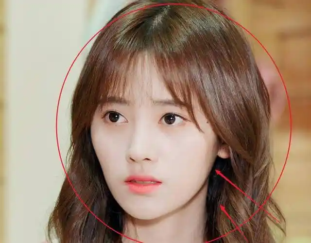 原创三年后鞠婧祎再演现代剧路透生图曝光脸部上的变化一望而知