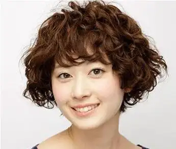 女生烟花烫短发烫发图片能让女生变洋气烟花烫造型