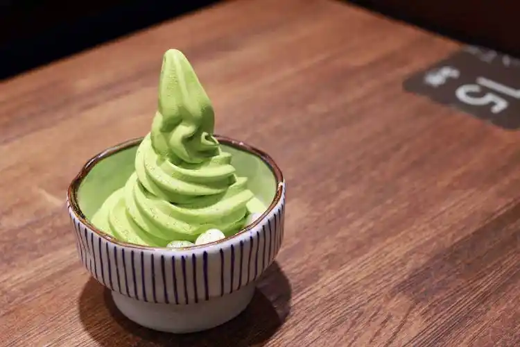 抹茶冰淇淋极具吸引力的那抹绿