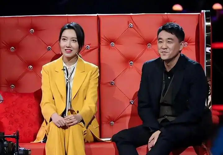 回顾何冰长得不帅从跑龙套到明星坦言能娶到李海洋像捡到宝