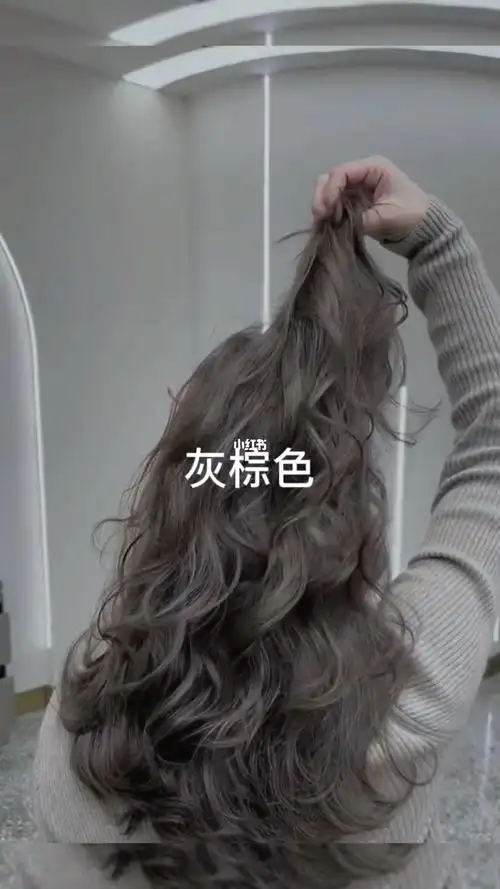 色"[亚麻棕灰色是种很优雅温柔的颜色,它是亚麻色,棕色,灰色的结合体