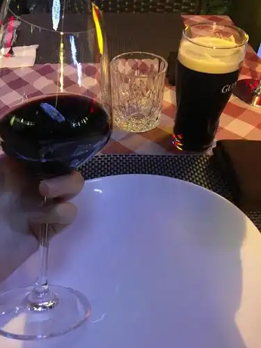 无聊得自己喝酒 混着喝到位的快