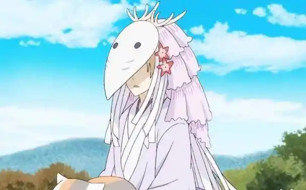 《夏目友人帐》,就通过面具来塑造了一个又一个人形妖怪的动漫形象