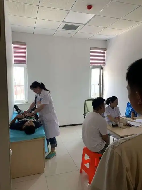 邯郸市第七医院体检中心大学生征兵体检工作仍在紧张的进行中