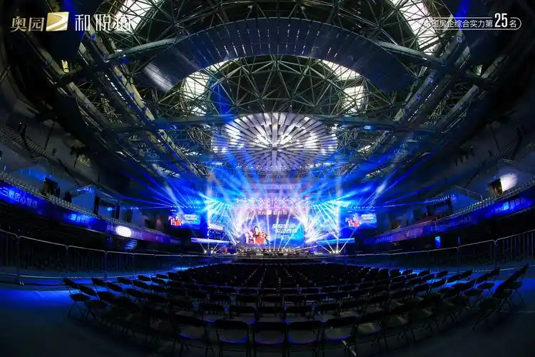 群星闪耀舞台盛况stars shine on stage图片来源于邀拍及品牌公开信息