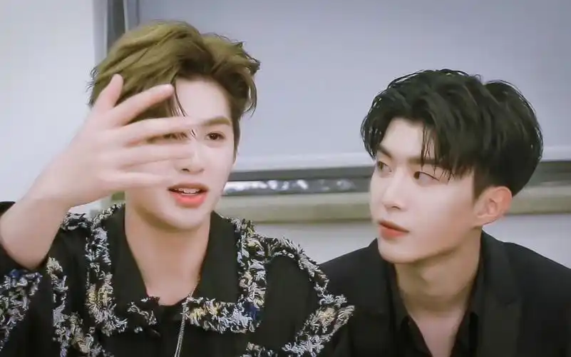 皇权富贵想见你x你的出现就足够占据我余生的那些年