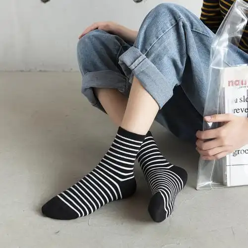 共12446 件袜子女条纹潮韩国相关商品