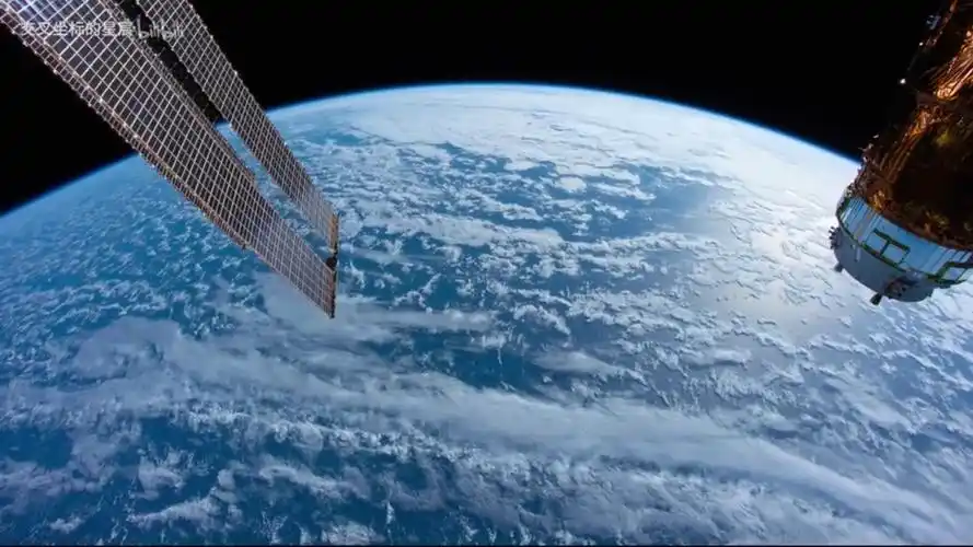 真实的外太空到底是什么样子的