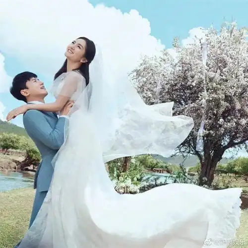 阿乐星愿企划##最有氛围感的明星夫妇婚纱照##小浪尬聊室