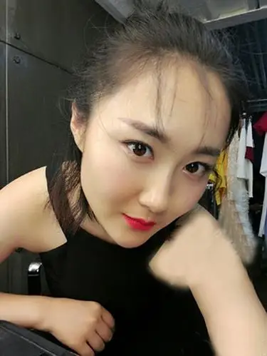 宋小宝老婆霍晓红照片曝光 网友称组团拜赵本山为师难道是同门?