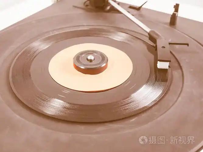 对转台老式黑胶唱片