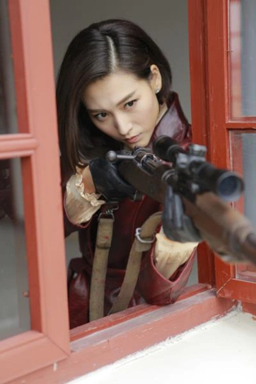 宁丹琳主演我的爱情撞上了战争迎事业巅峰