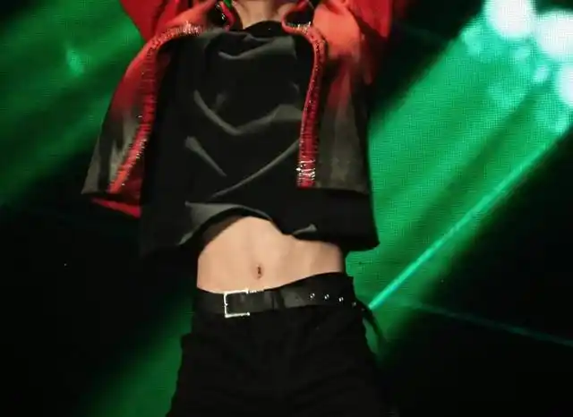 小鲜肉最狂野瞬间:王俊凯易烊千玺很man,他却本色狂野霸气