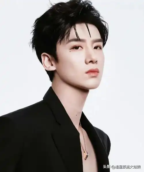 网友票选男明星颜值排行榜:肖战 . 成毅 . 白敬亭 . 王一博 .