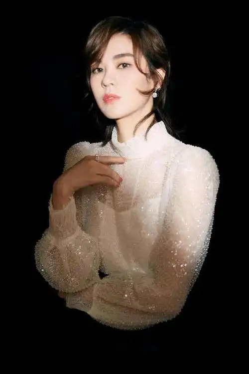 长头发的郁可唯,没想到能这么美