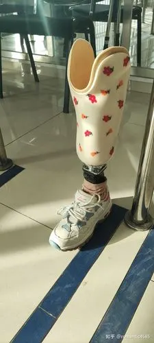 小腿假肢实拍001花式的外层抽了一个丝巾romantic4585 敬请关注,收藏