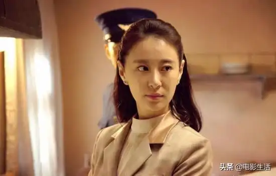 在其他演员凭借《伪装者》受到观众喜爱的同时,王乐君并没有因为这部