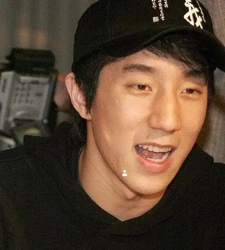 案情回顾房祖名涉嫌容留他人吸毒