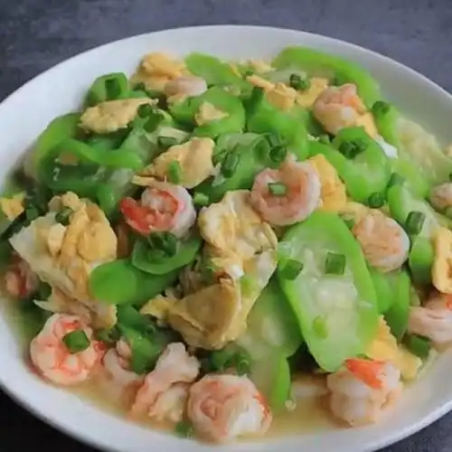 鸡蛋虾仁炒丝瓜,简单快手,清爽不腻