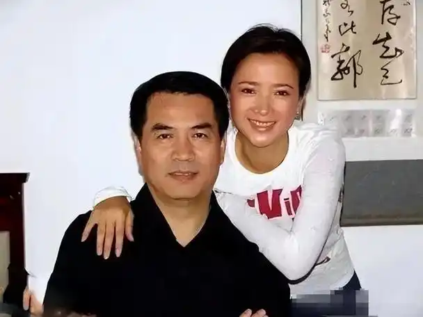 演员廖京生:曾是暖气片厂炉工,再婚妻子患脑瘤,如今怎么样了?