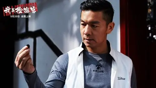 从《士兵突击》到《空降利刃》,邢佳栋的硬汉不止外表