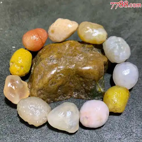 精美天然阿拉善粉彩糖心玛瑙原石手串一条