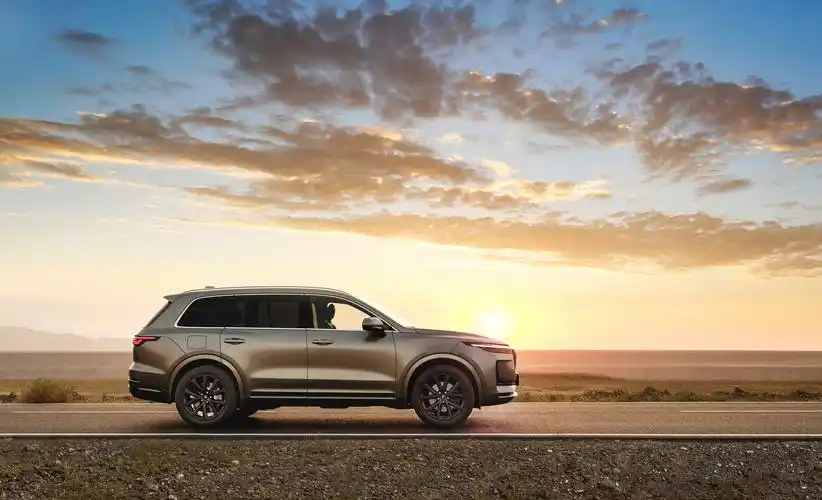 理想one穿越西藏阿里无人区首当智能电动车的领跑者