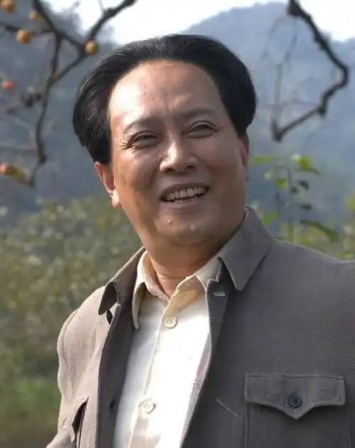 唐国强简历及个人资料简介演的电视剧大全集