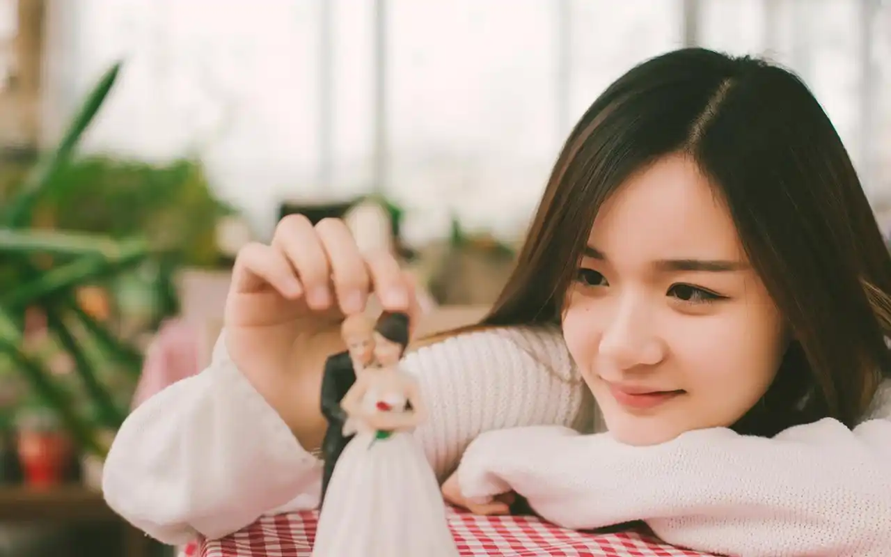 小清新森系美女高清桌面壁纸