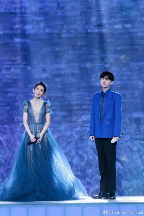 the atelier press##总台启航2022迎新年特别节目##戴佩妮##汪苏泷