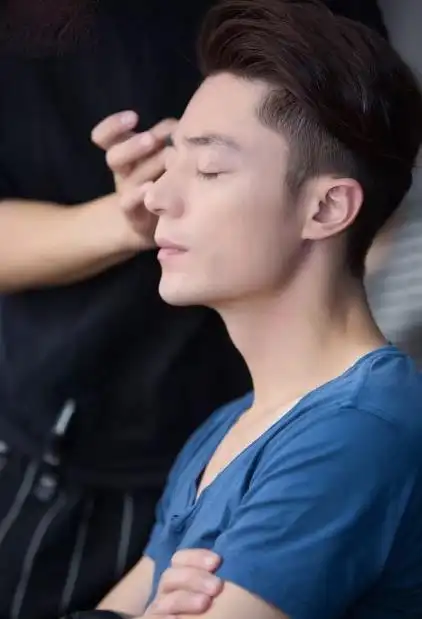 霍建华_演员_作品_个人资料_简历_生日_经历_留言 - 酷乐米