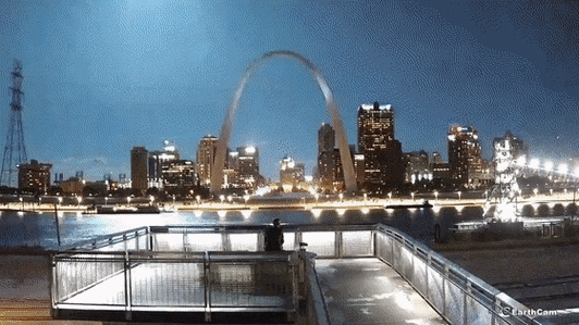 你有绝对领域你说啥都对 就这么肤浅的动态图