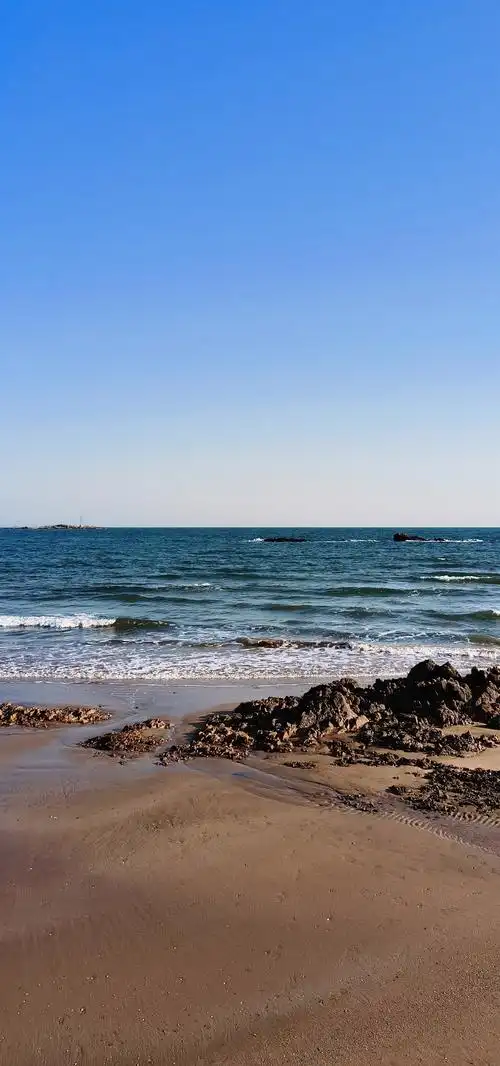 疫情期的青岛海边