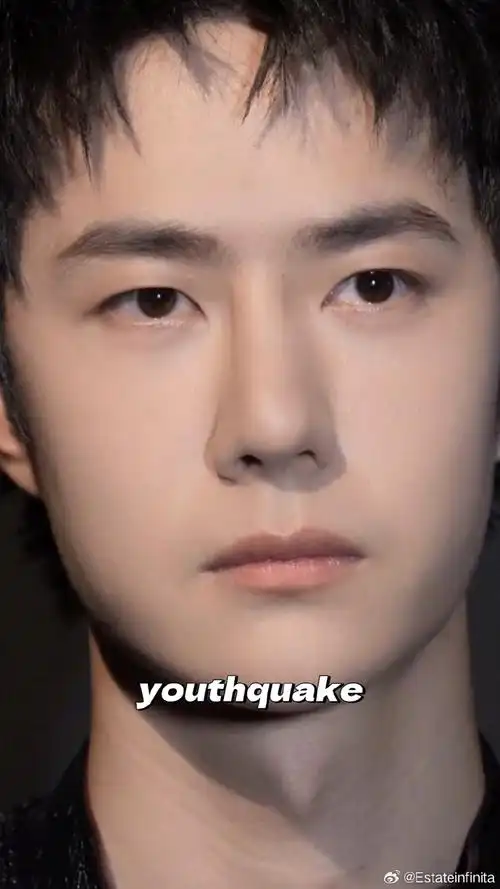 这张脸完全是神 近得我不会呼吸了好牛逼的皮肤状态#王一博黑皮衣造型