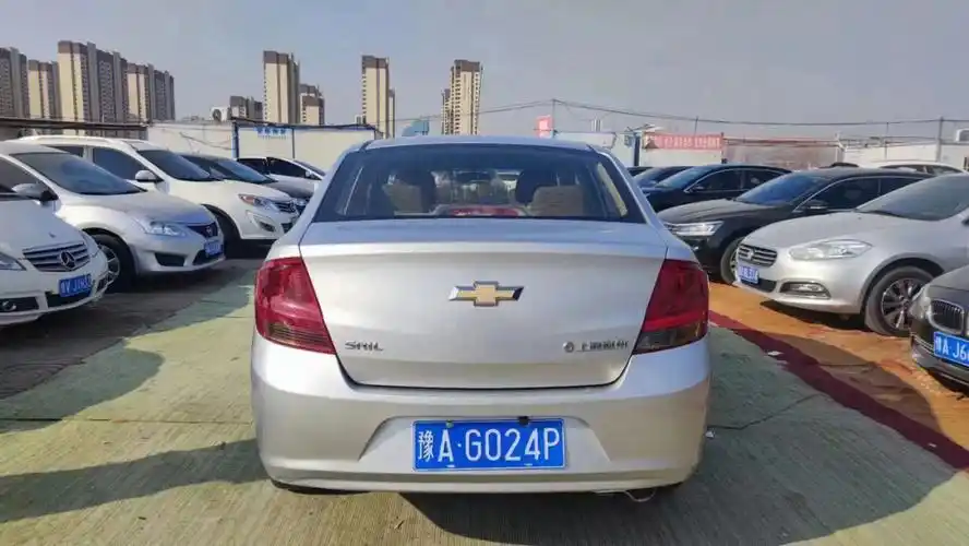 14年赛欧,1.4自动高配天窗,车况精品原版3处划痕补漆,一手车费用遥远