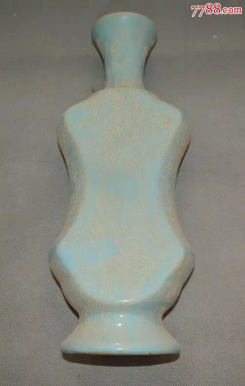 宋汝瓷官窑花瓶