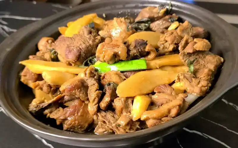 活动  夏天必吃的广式家庭特色农家菜子姜焖鸭