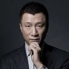 黑白色冷酷孙红雷头像