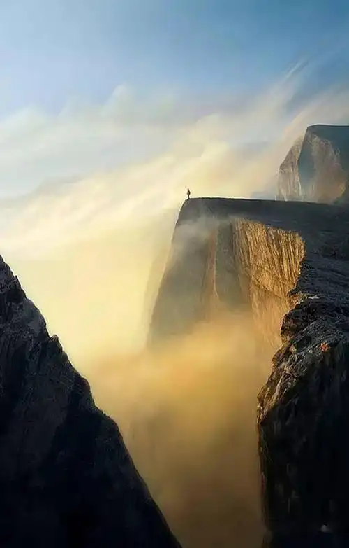 胸怀之美,在于宽阔;心情之美,在于快乐!若,人走情凉,就