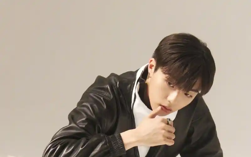 陈立农复古胶片杂志写真,高清图片,电脑桌面-壁纸族